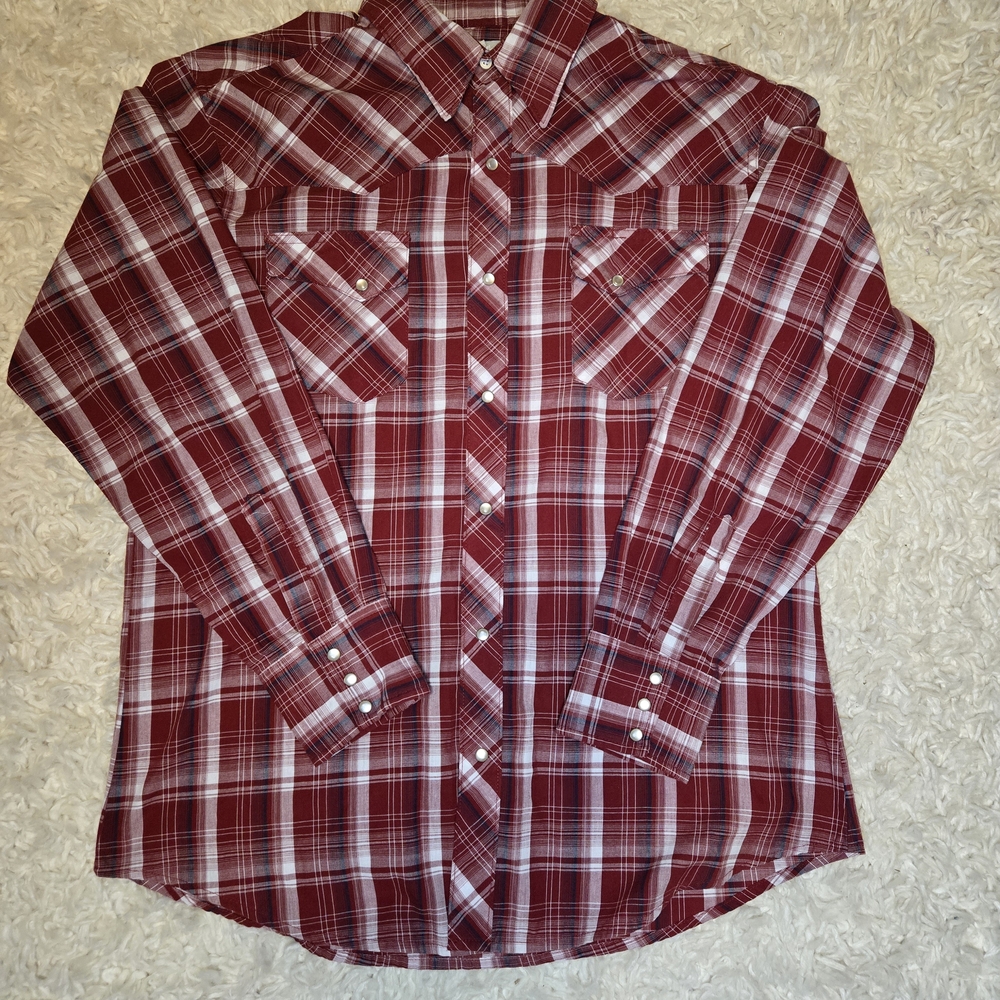 Wrangler Men's Red and White Plaid Button-Down Shirt